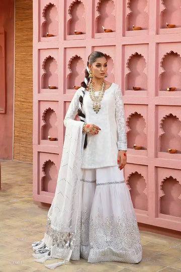 Nilofer Shahid | Nur e Subh Formals | Chandni by Nilofer Shahid - Designer Dress - Type: Formal - Available at Sana Yasir - 100% Original