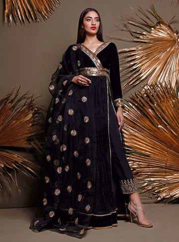 Zainab Chottani | Luxury Pret | EBONY TOPAZ by Zainab Chottani - Designer Dress - Type: Ladies Clothes - Available at Sana Yasir - 100% Original