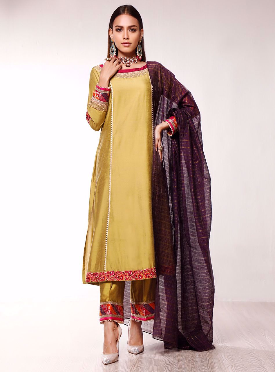 Zainab Chottani | Luxury Pret | MAHJABEEN by Zainab Chottani - Designer Dress - Type: Ladies Clothes - Available at Sana Yasir - 100% Original