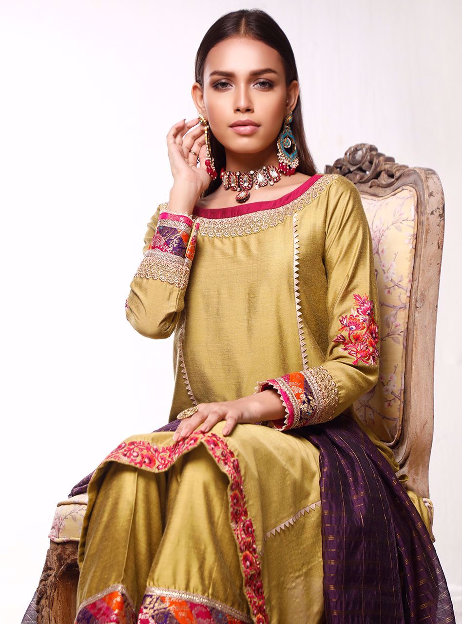 Zainab Chottani | Luxury Pret | MAHJABEEN by Zainab Chottani - Designer Dress - Type: Ladies Clothes - Available at Sana Yasir - 100% Original