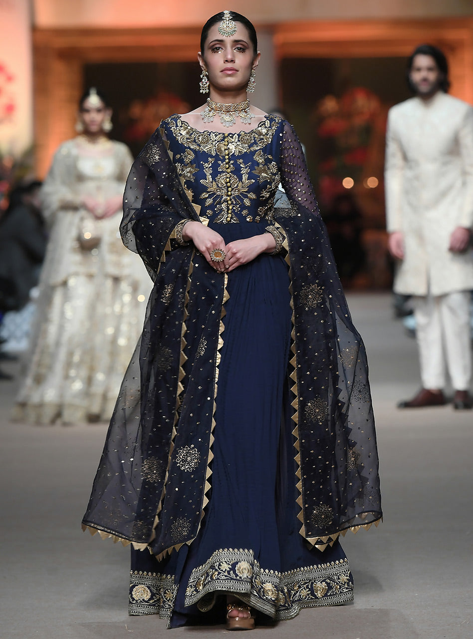 Zainab Chottani | Semi Formals | TASAWUR by Zainab Chottani - Designer Dress - Type: Ladies Clothes - Available at Sana Yasir - 100% Original