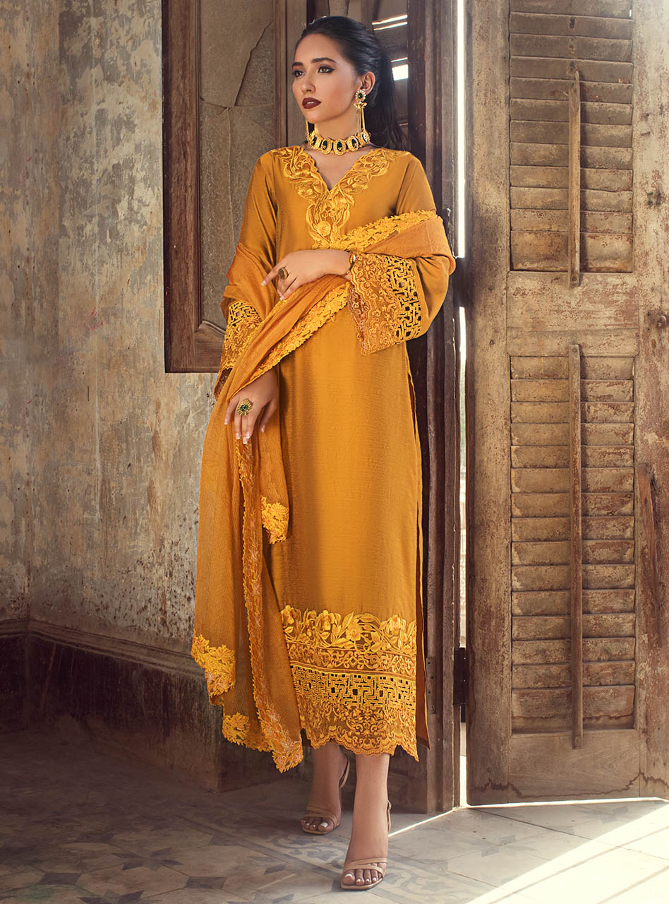 Zainab Chottani | Luxury Pret | MADE OF GOLD by Zainab Chottani - Designer Dress - Type: Ladies Clothes - Available at Sana Yasir - 100% Original