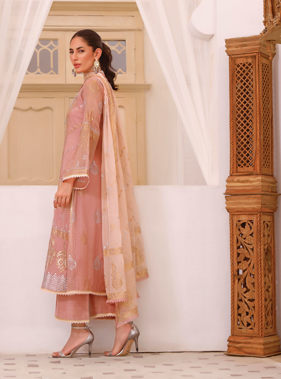 Zainab Chottani | Luxury Pret | BLUSH GLAZE by Zainab Chottani - Designer Dress - Type: Ladies Clothes - Available at Sana Yasir - 100% Original