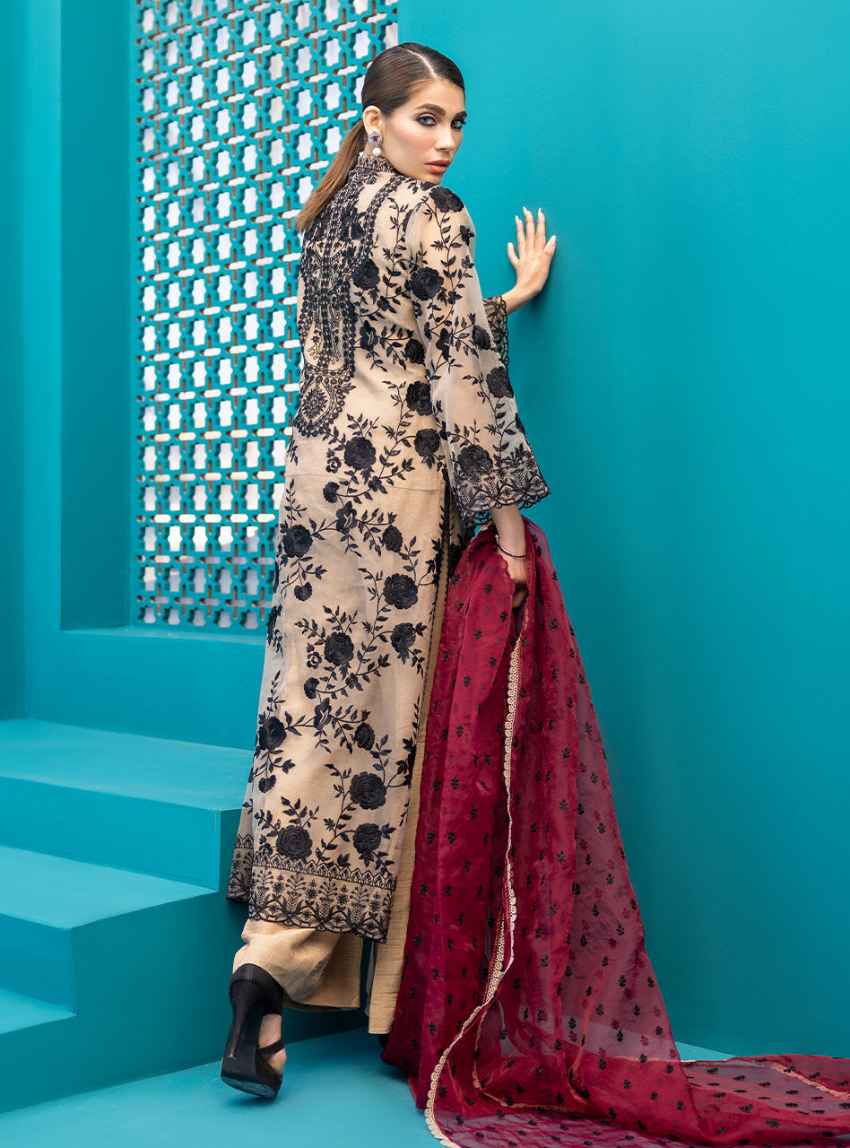 Zainab Chottani | Luxury Pret | COFFEE BLISS by Zainab Chottani - Designer Dress - Type: Ladies Clothes - Available at Sana Yasir - 100% Original
