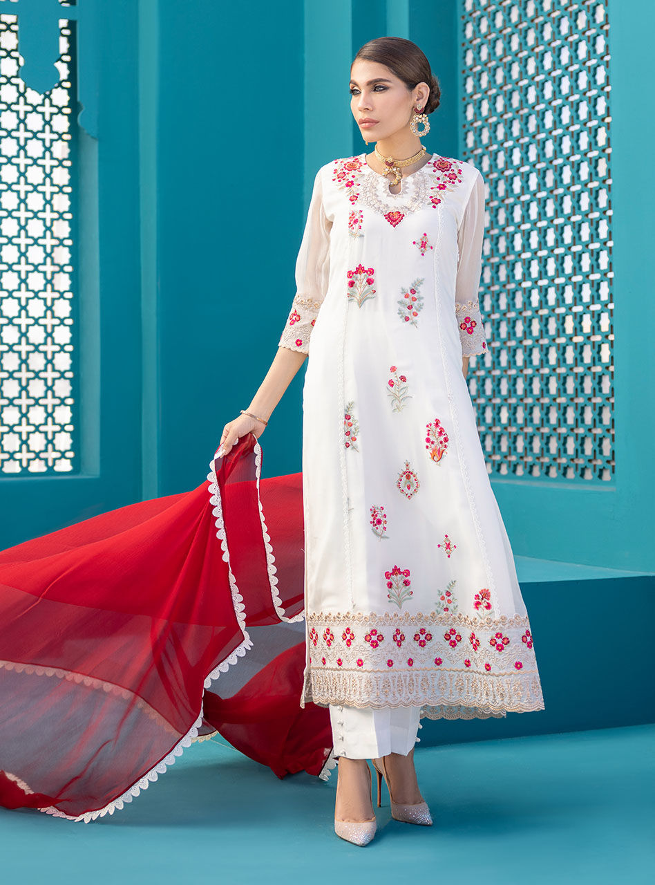 Zainab Chottani | Luxury Pret | WHITE GLORY by Zainab Chottani - Designer Dress - Type: Ladies Clothes - Available at Sana Yasir - 100% Original