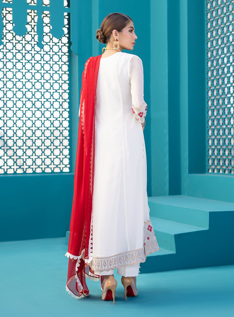 Zainab Chottani | Luxury Pret | WHITE GLORY by Zainab Chottani - Designer Dress - Type: Ladies Clothes - Available at Sana Yasir - 100% Original