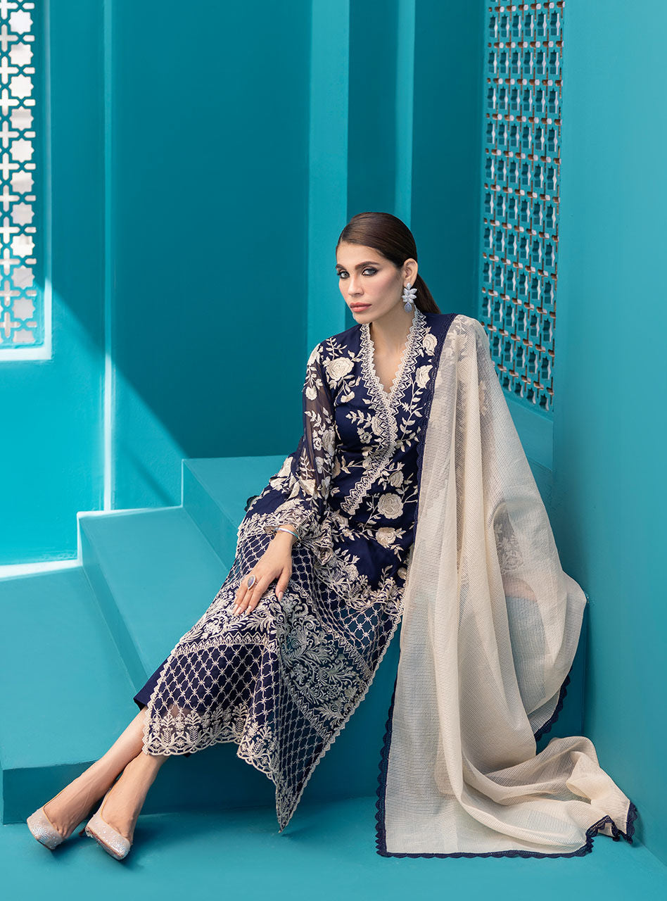 Zainab Chottani | Luxury Pret | DARK NOVA by Zainab Chottani - Designer Dress - Type: Ladies Clothes - Available at Sana Yasir - 100% Original