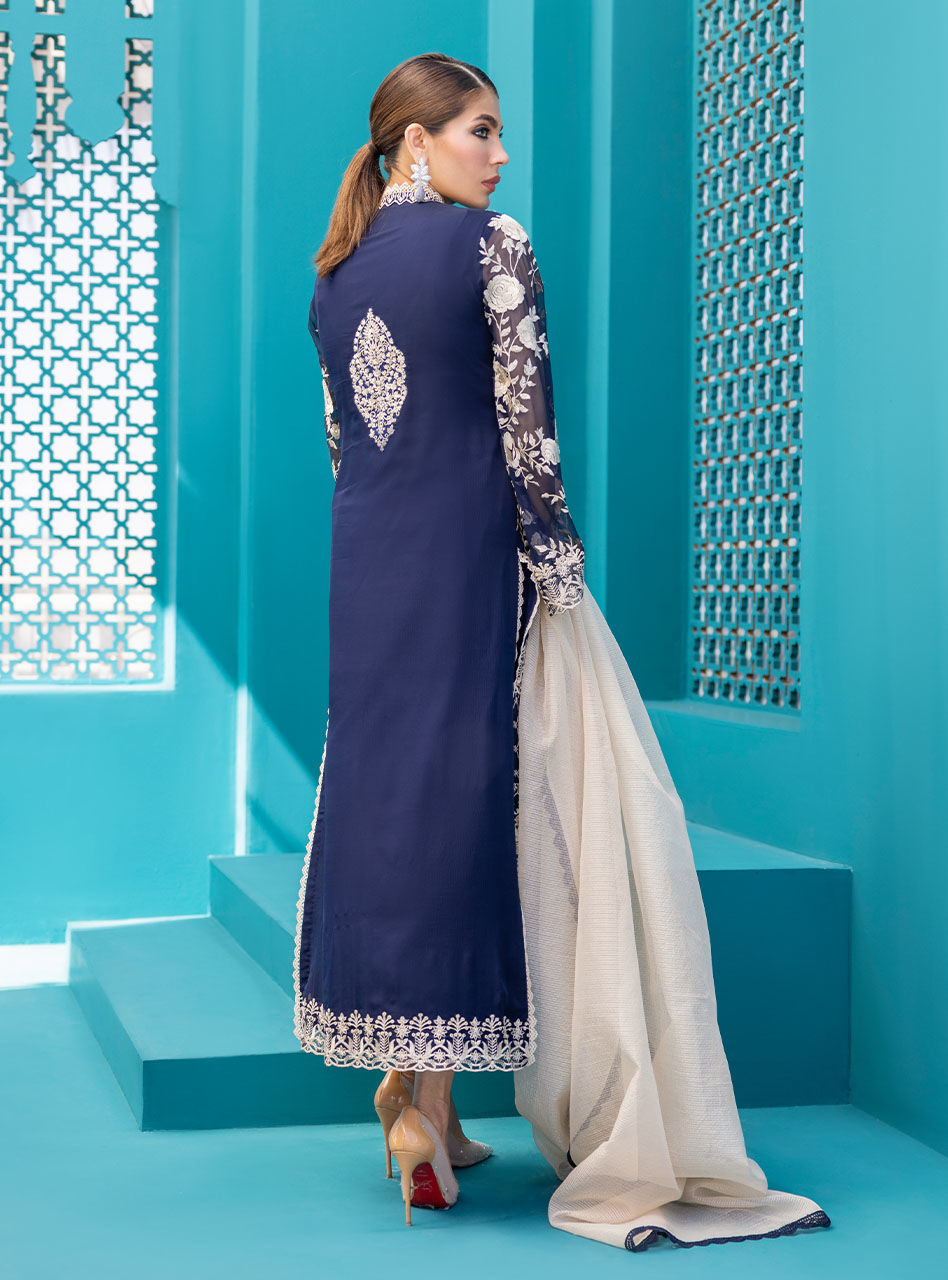 Zainab Chottani | Luxury Pret | DARK NOVA by Zainab Chottani - Designer Dress - Type: Ladies Clothes - Available at Sana Yasir - 100% Original