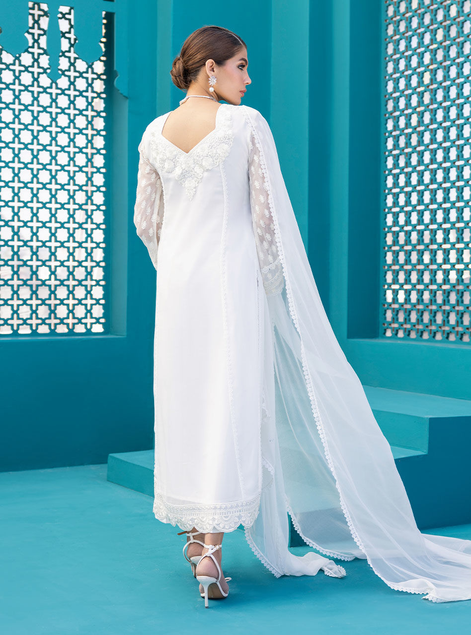 Zainab Chottani | Luxury Pret | PEARLESCENT QUARTZ by Zainab Chottani - Designer Dress - Type: Ladies Clothes - Available at Sana Yasir - 100% Original