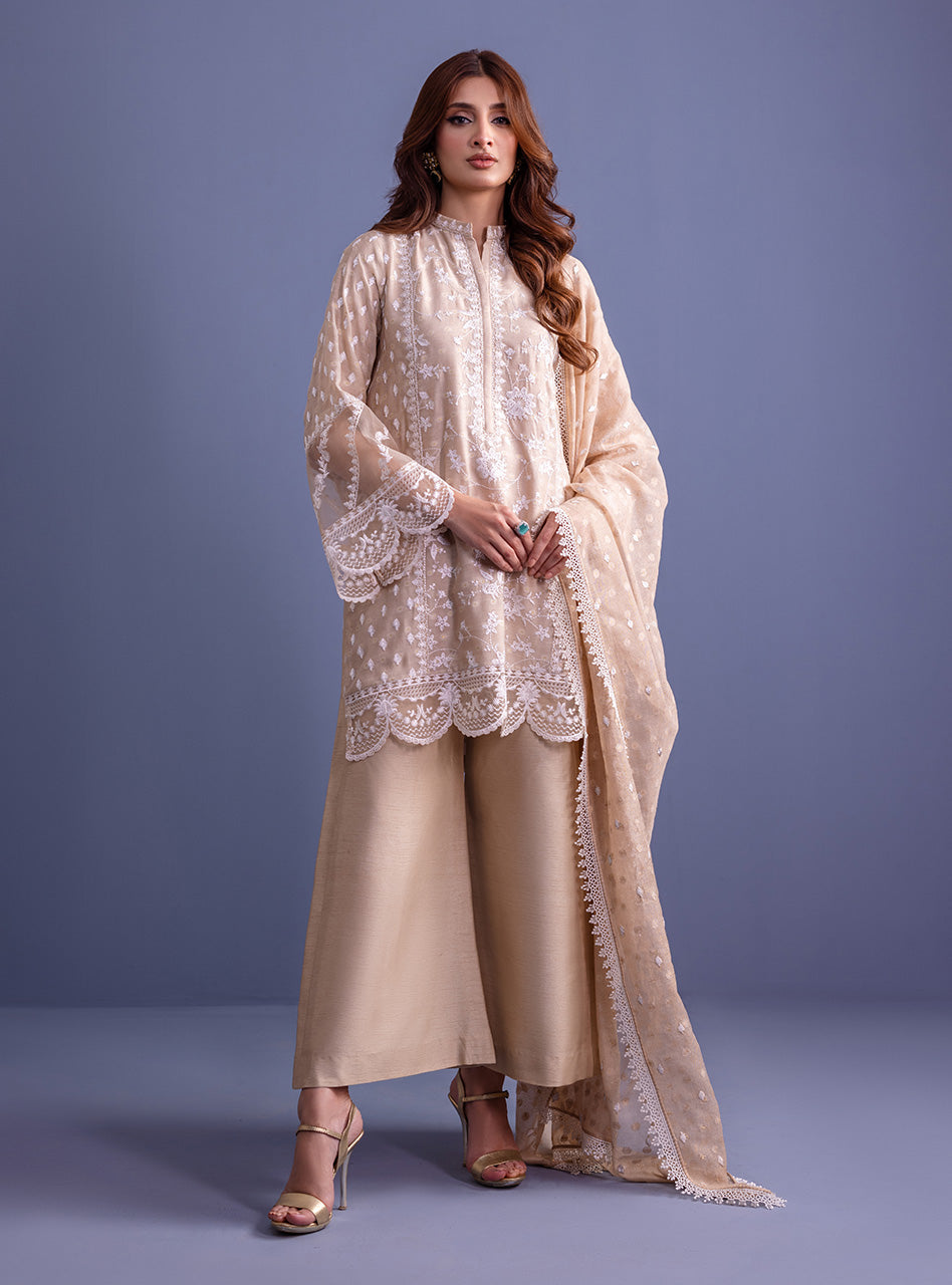 Zainab Chottani | Luxury Pret | RANIYA by Zainab Chottani - Designer Dress - Type: Ladies Clothes - Available at Sana Yasir - 100% Original