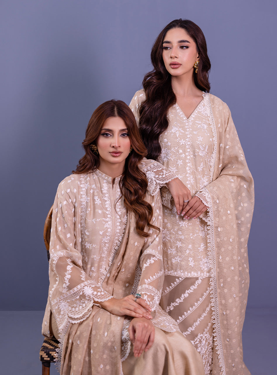 Zainab Chottani | Luxury Pret | MEERAB by Zainab Chottani - Designer Dress - Type: Ladies Clothes - Available at Sana Yasir - 100% Original