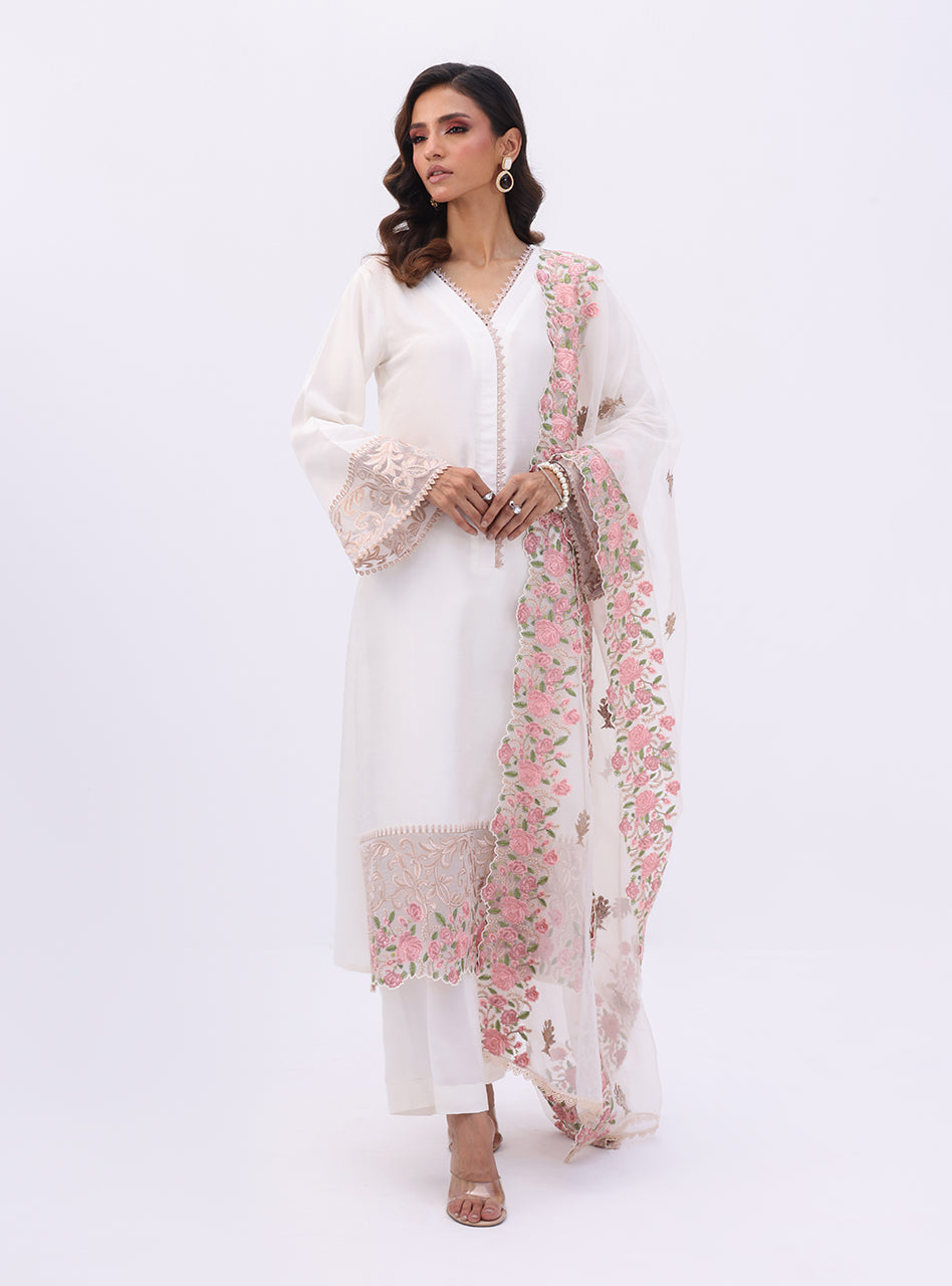Zainab Chottani | Luxury Pret | AZIN GLOW by Zainab Chottani - Designer Dress - Type: Ladies Clothes - Available at Sana Yasir - 100% Original