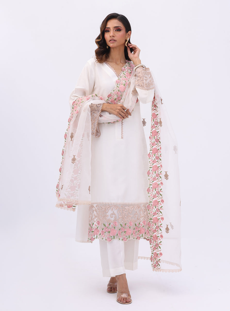 Zainab Chottani | Luxury Pret | AZIN GLOW by Zainab Chottani - Designer Dress - Type: Ladies Clothes - Available at Sana Yasir - 100% Original