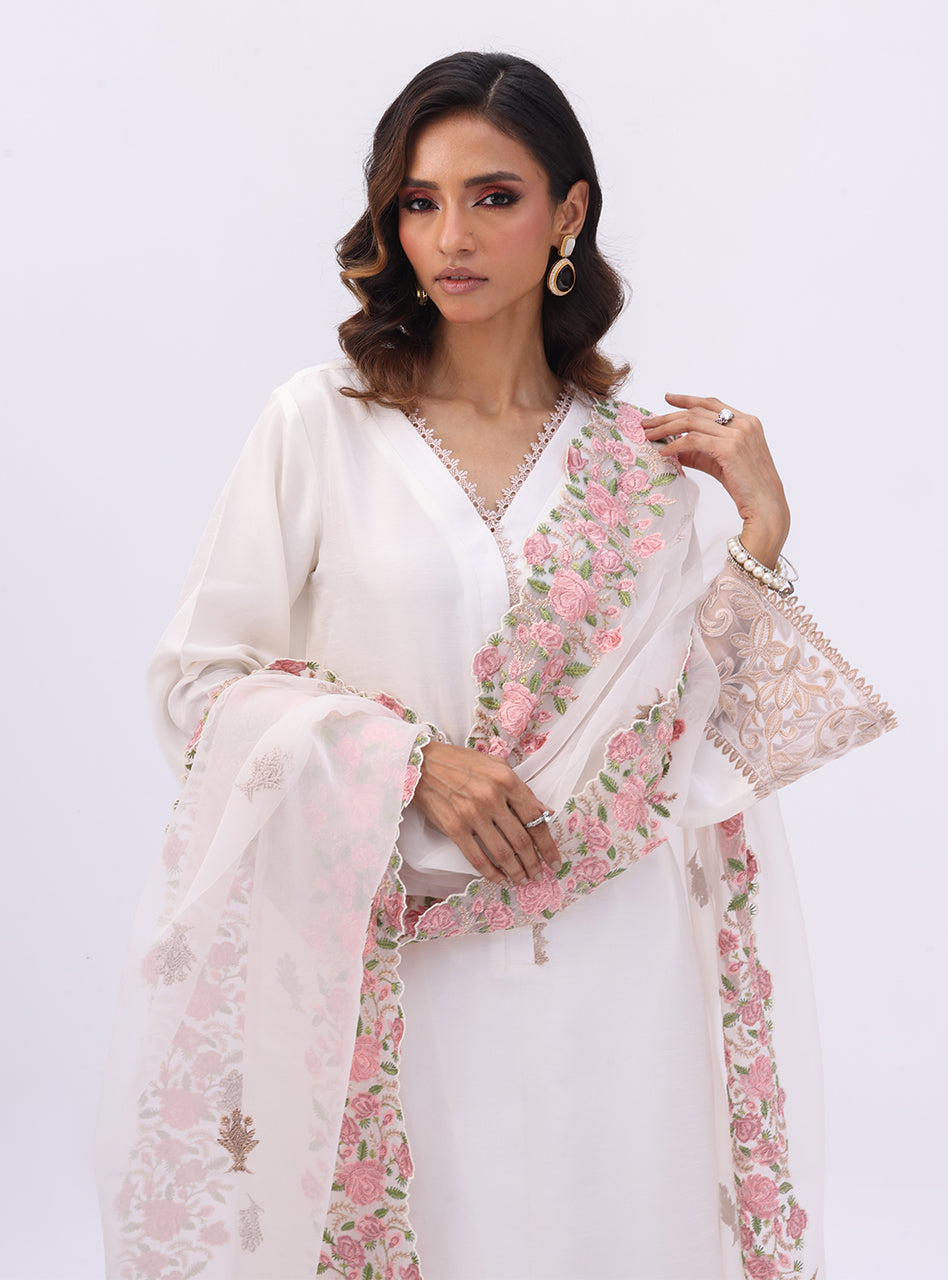 Zainab Chottani | Luxury Pret | AZIN GLOW by Zainab Chottani - Designer Dress - Type: Ladies Clothes - Available at Sana Yasir - 100% Original