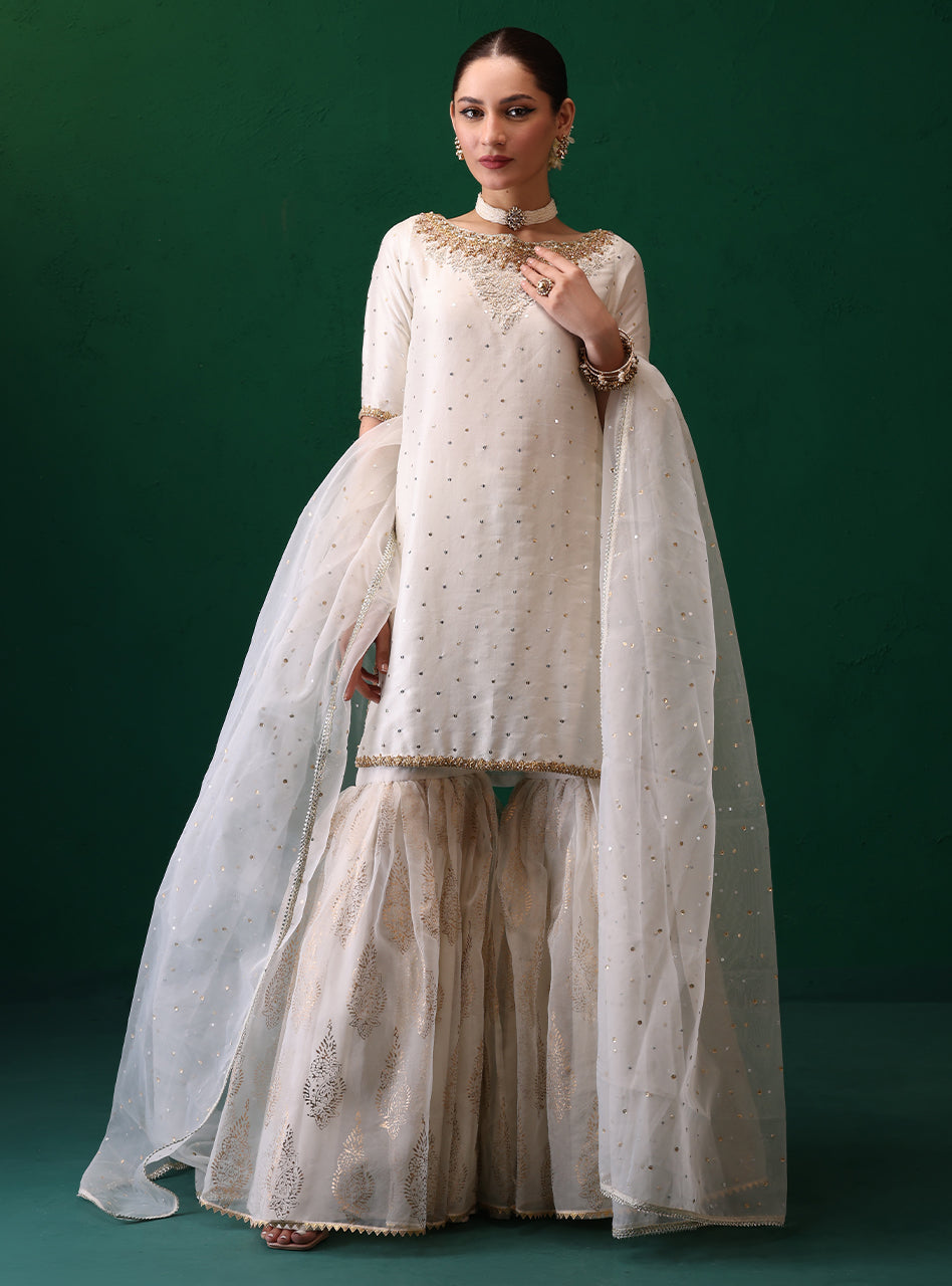 Zainab Chottani | Semi Formals | MEERAZ by Zainab Chottani - Designer Dress - Type: Ladies Clothes - Available at Sana Yasir - 100% Original