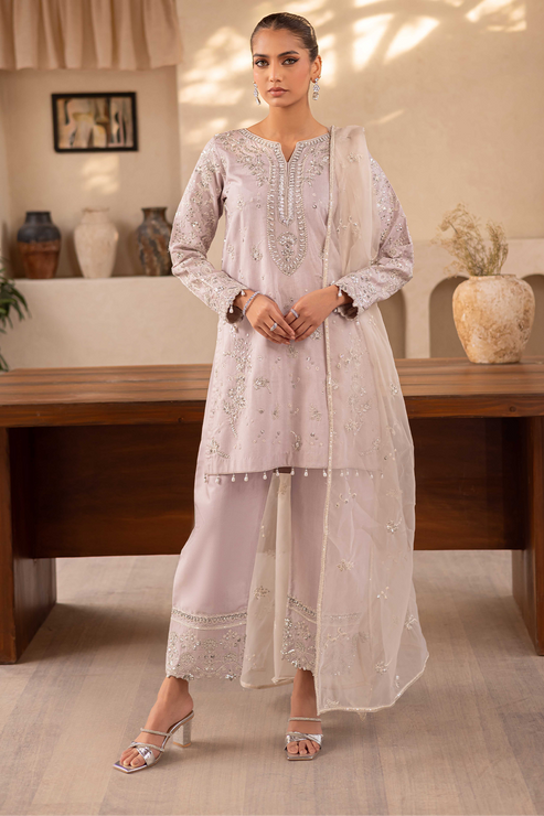 Emaan Adeel | Noore Festive Formals | YALINA by Emaan Adeel - Designer Dress - Type: Ladies Clothes - Available at Sana Yasir - 100% Original
