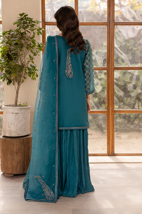 Emaan Adeel | Noore Festive Formals | MEHRIN by Emaan Adeel - Designer Dress - Type: Ladies Clothes - Available at Sana Yasir - 100% Original