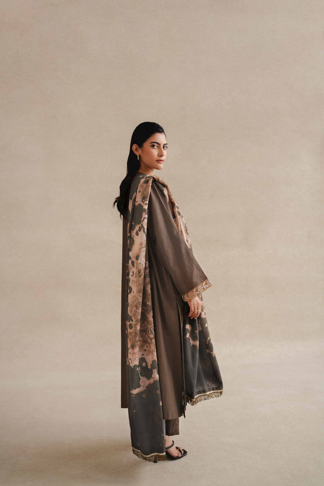 Nishat Linen | Naqsh Winter 2024 | Suit - 42404328 by Nishat Linen - Designer Dress - Type: Ladies Clothes - Available at Sana Yasir - 100% Original