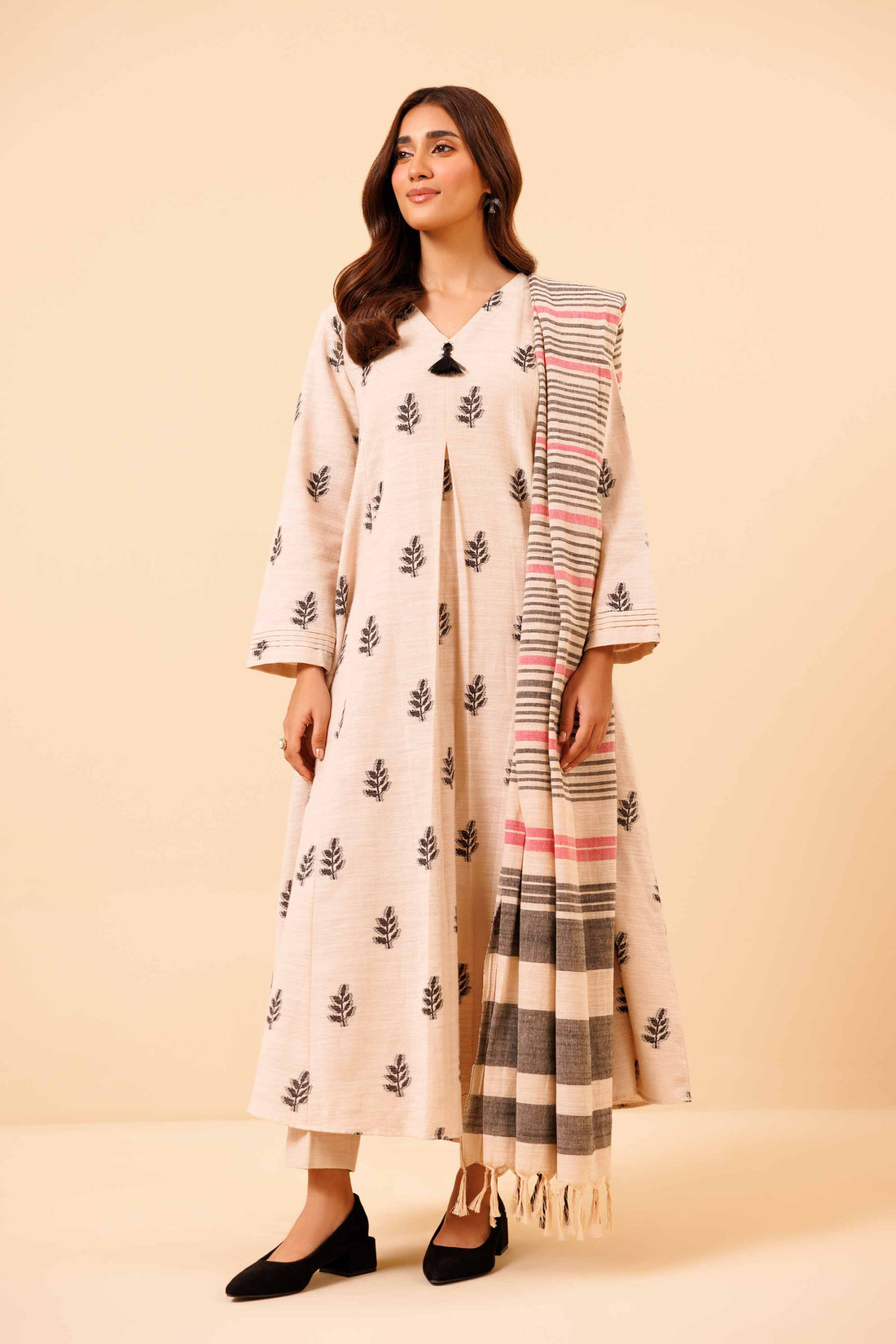 Nishat Linen | Naqsh Winter 2024 | Suit - 42404346 by Nishat Linen - Designer Dress - Type: Ladies Clothes - Available at Sana Yasir - 100% Original