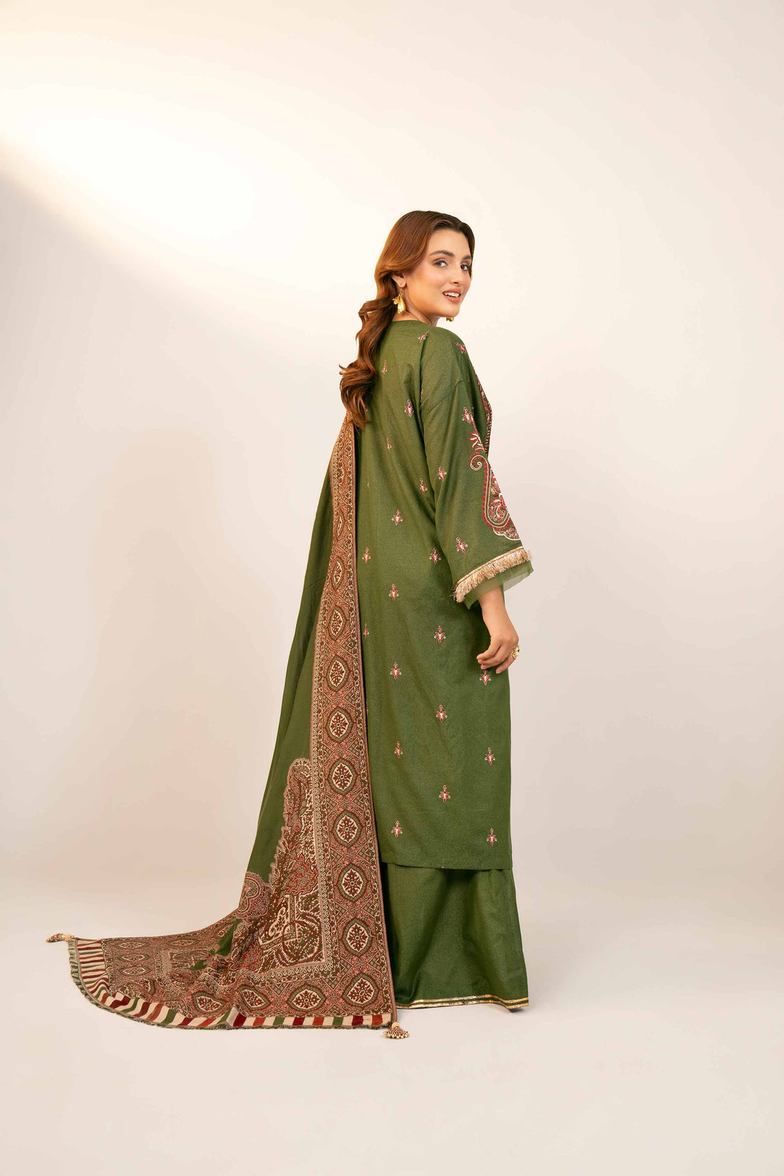Nishat Linen | Naqsh Winter 2024 | Suit - 42404385 by Nishat Linen - Designer Dress - Type: Ladies Clothes - Available at Sana Yasir - 100% Original