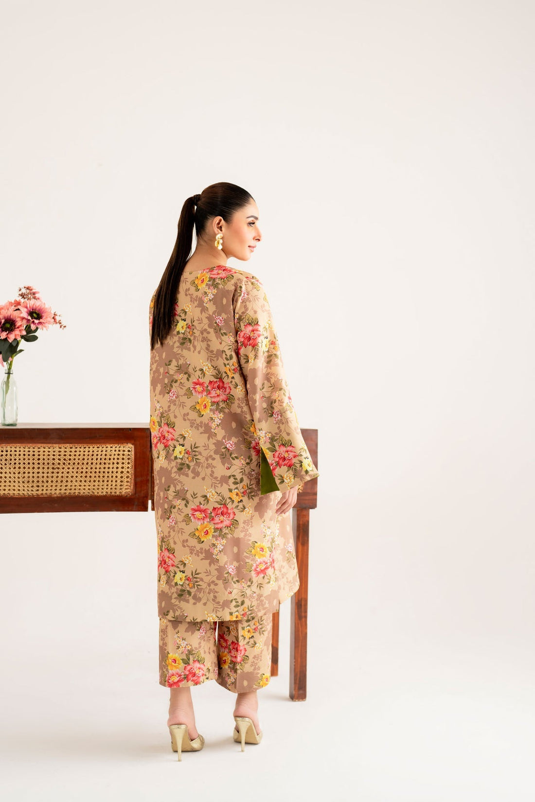 Akbar Aslam | Co-ords Sets | Belva by Akbar Aslam - Designer Dress - Type: Ladies Clothes - Available at Sana Yasir - 100% Original