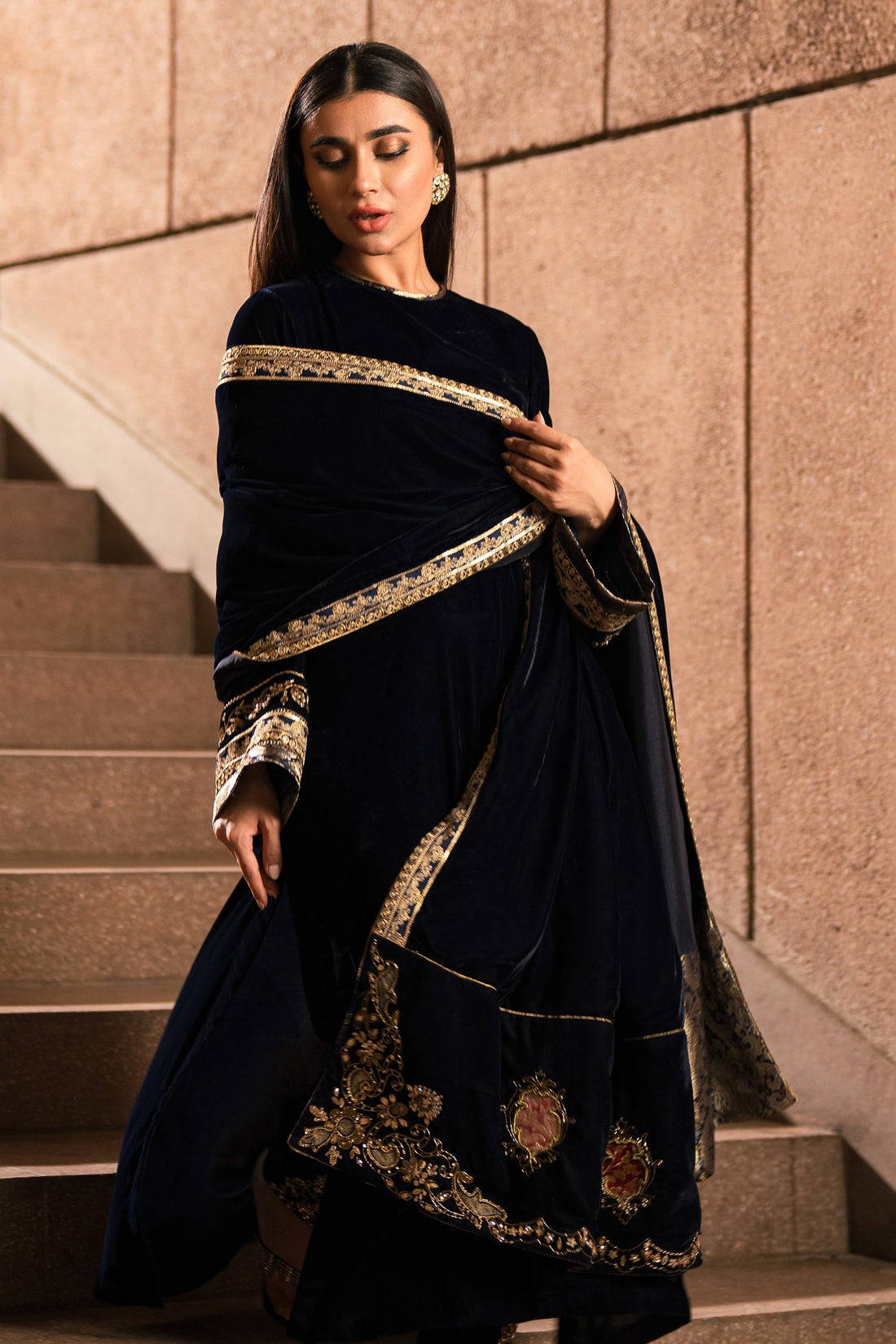 Ammara Khan | Rendezvous Velvet | Navy Magic Velvet Shawl Set (D-09) by Ammara Khan - Designer Dress - Type: Ladies Clothes - Available at Sana Yasir - 100% Original