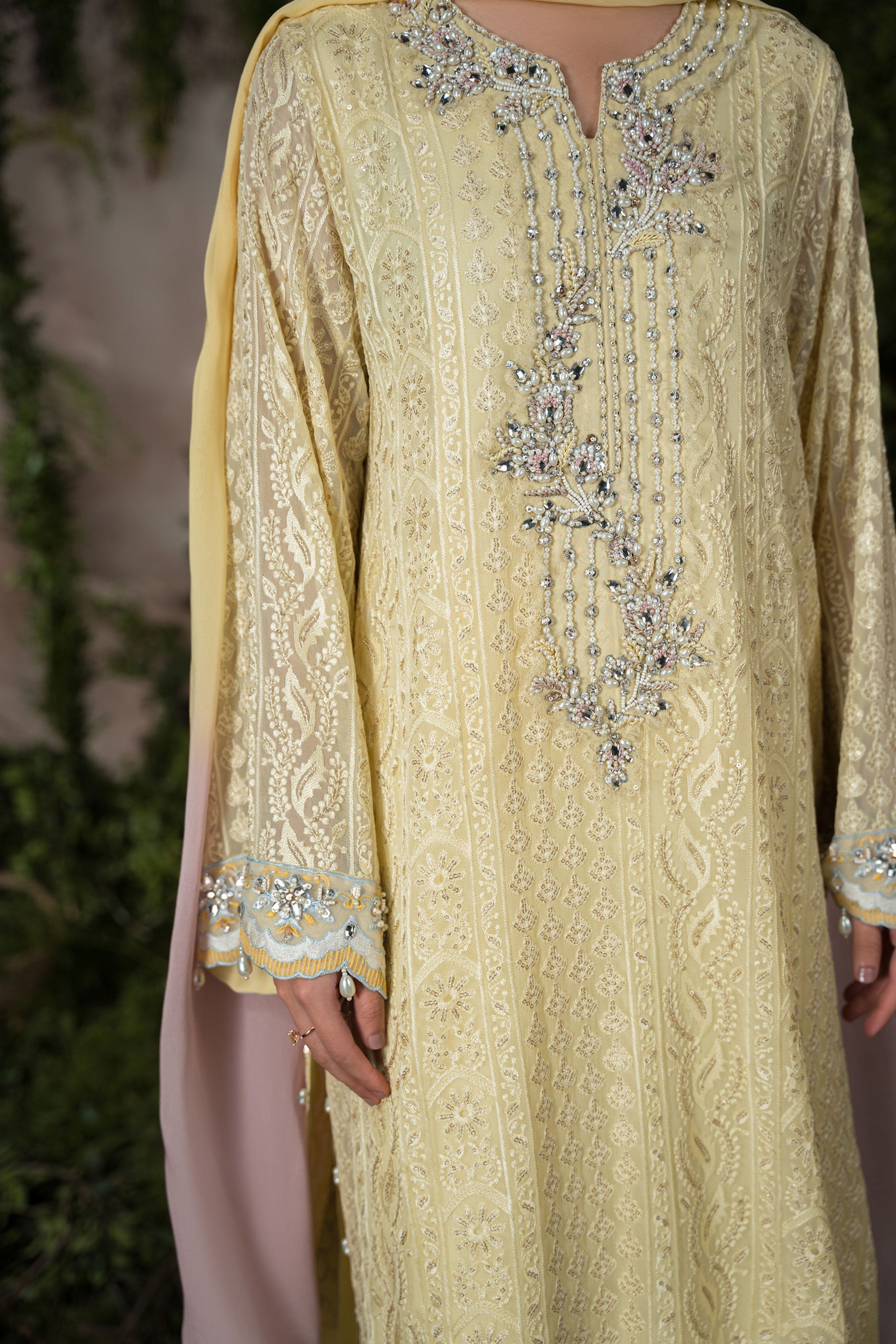 Ammara Khan | Sia 25 | D-09