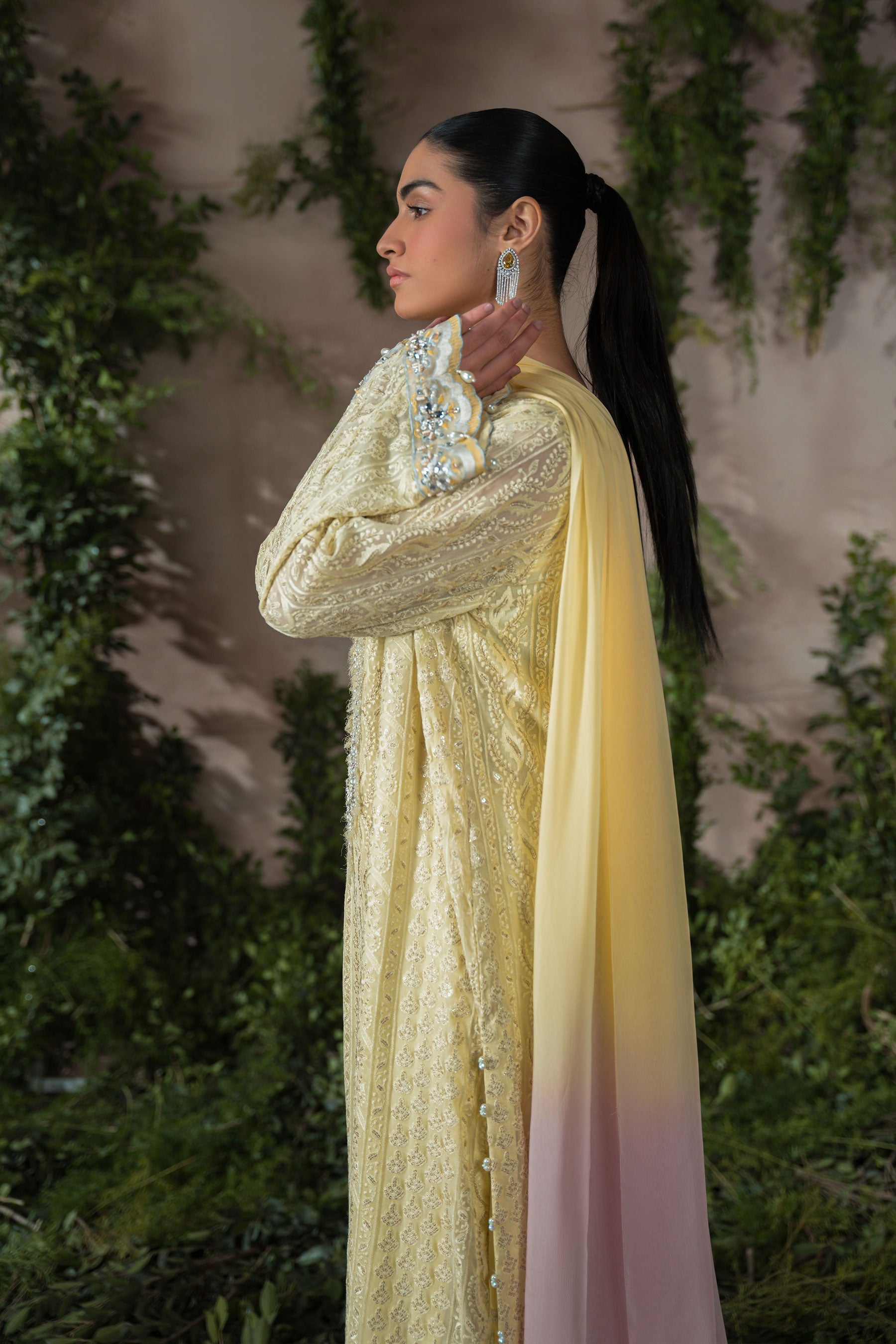 Ammara Khan | Sia 25 | D-09