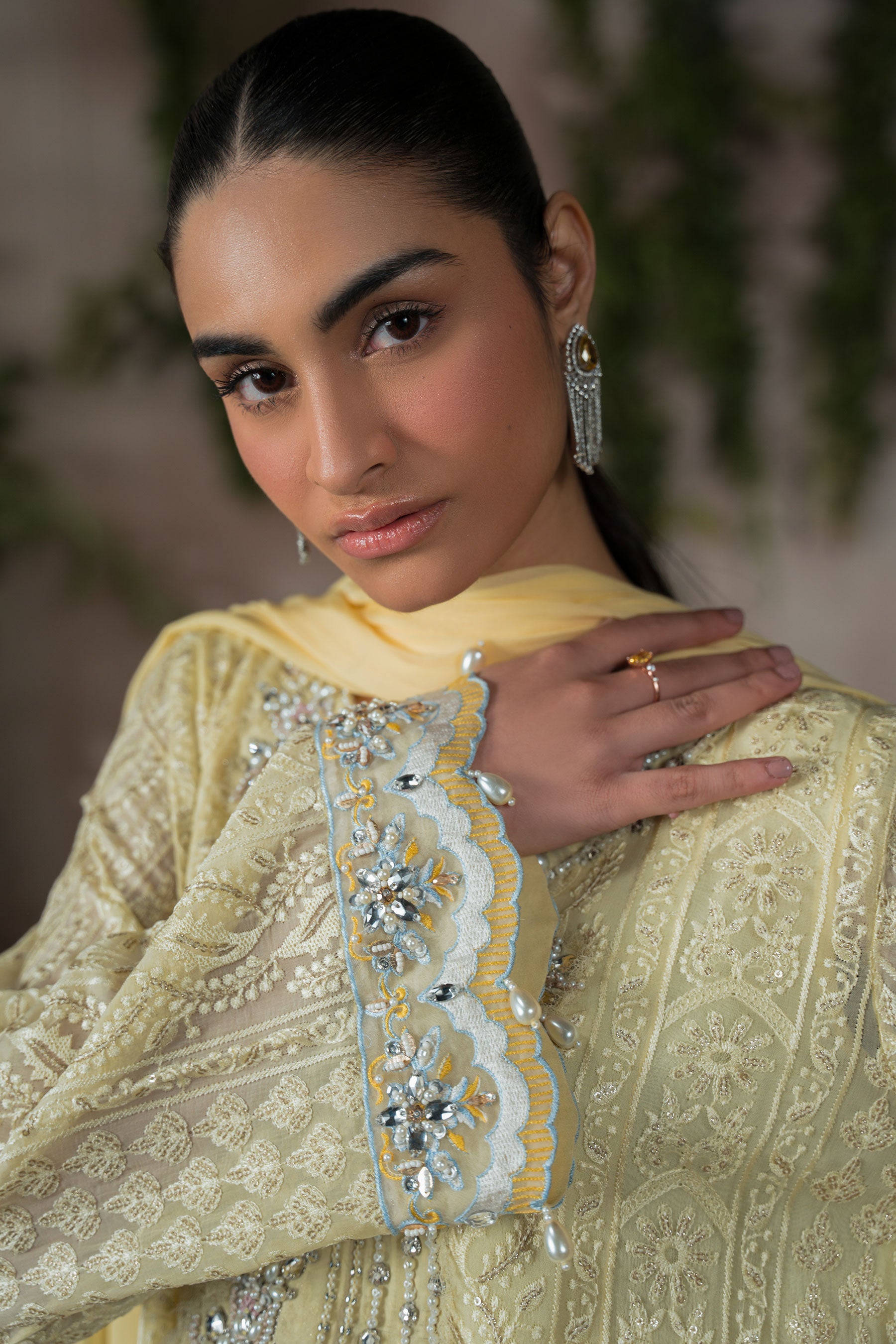 Ammara Khan | Sia 25 | D-09