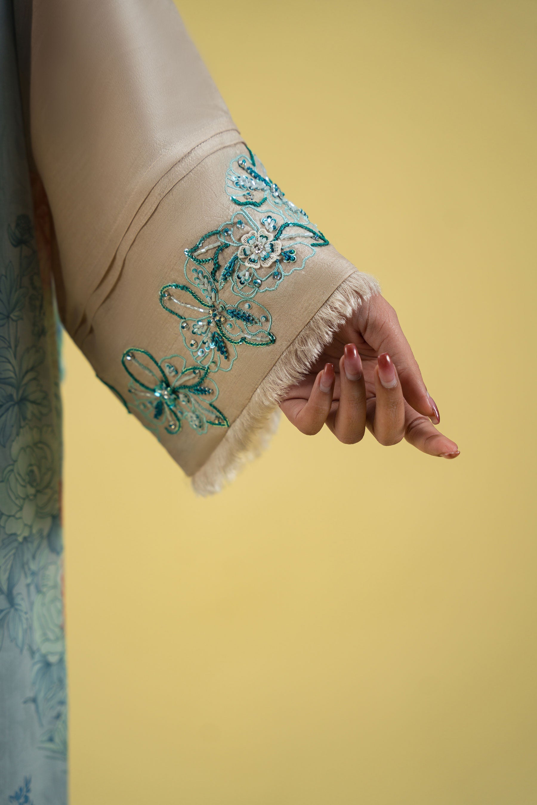 Ammara Khan | Sia 25 | D-12