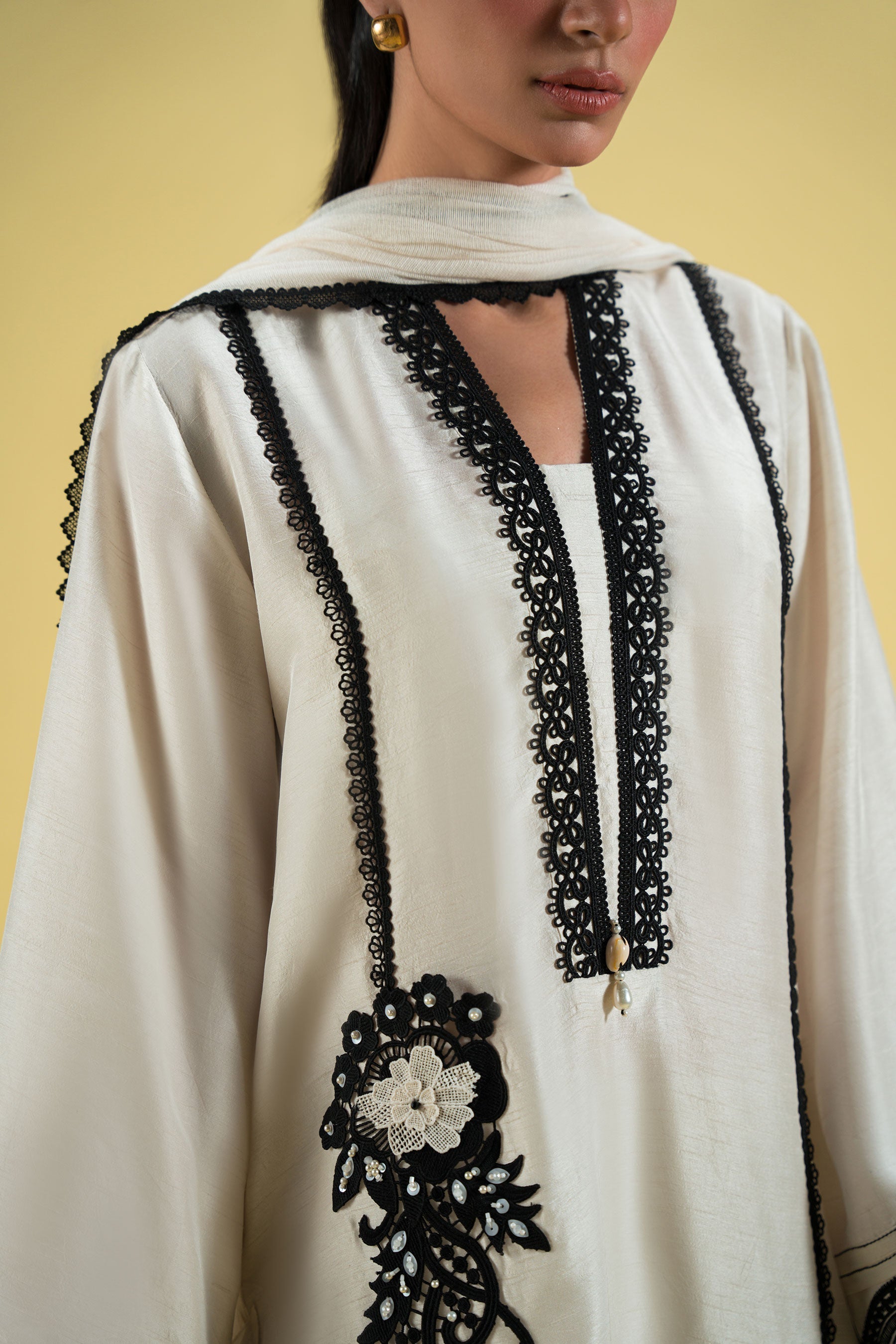 Ammara Khan | Sia 25 | D-13