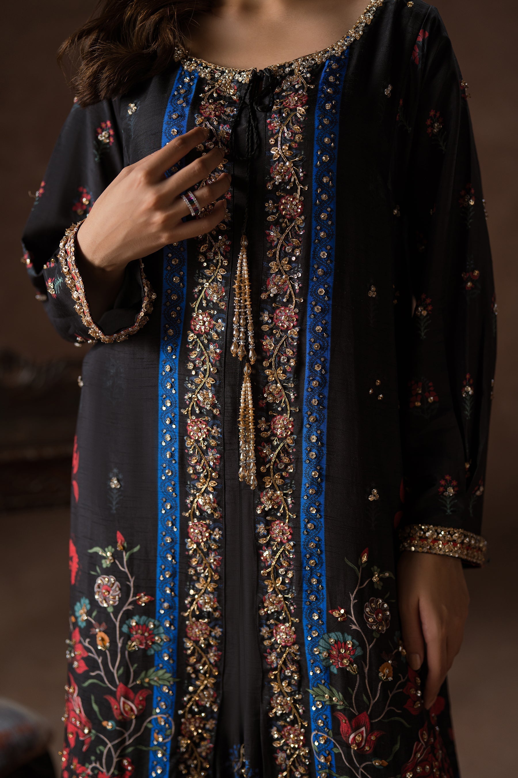 Ammara Khan | Symphony 24 | COOL BLACK COSMOPOLITAN SET (D-04) by Ammara Khan - Designer Dress - Type: Ladies Clothes - Available at Sana Yasir - 100% Original