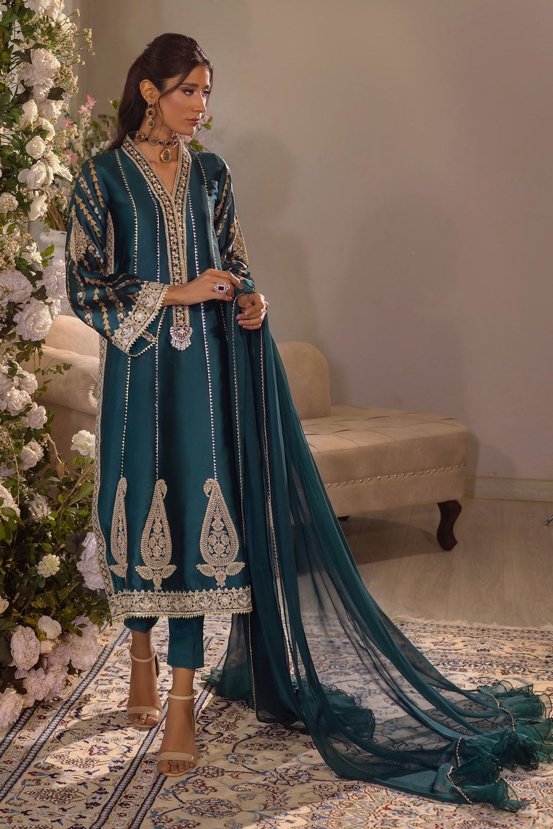 Annus Abrar | Designer Picks 24 | VISAAL EMERALD - SHIRT AND DUPATTA by Annus Abrar - Designer Dress - Type: Luxury - Available at Sana Yasir - 100% Original