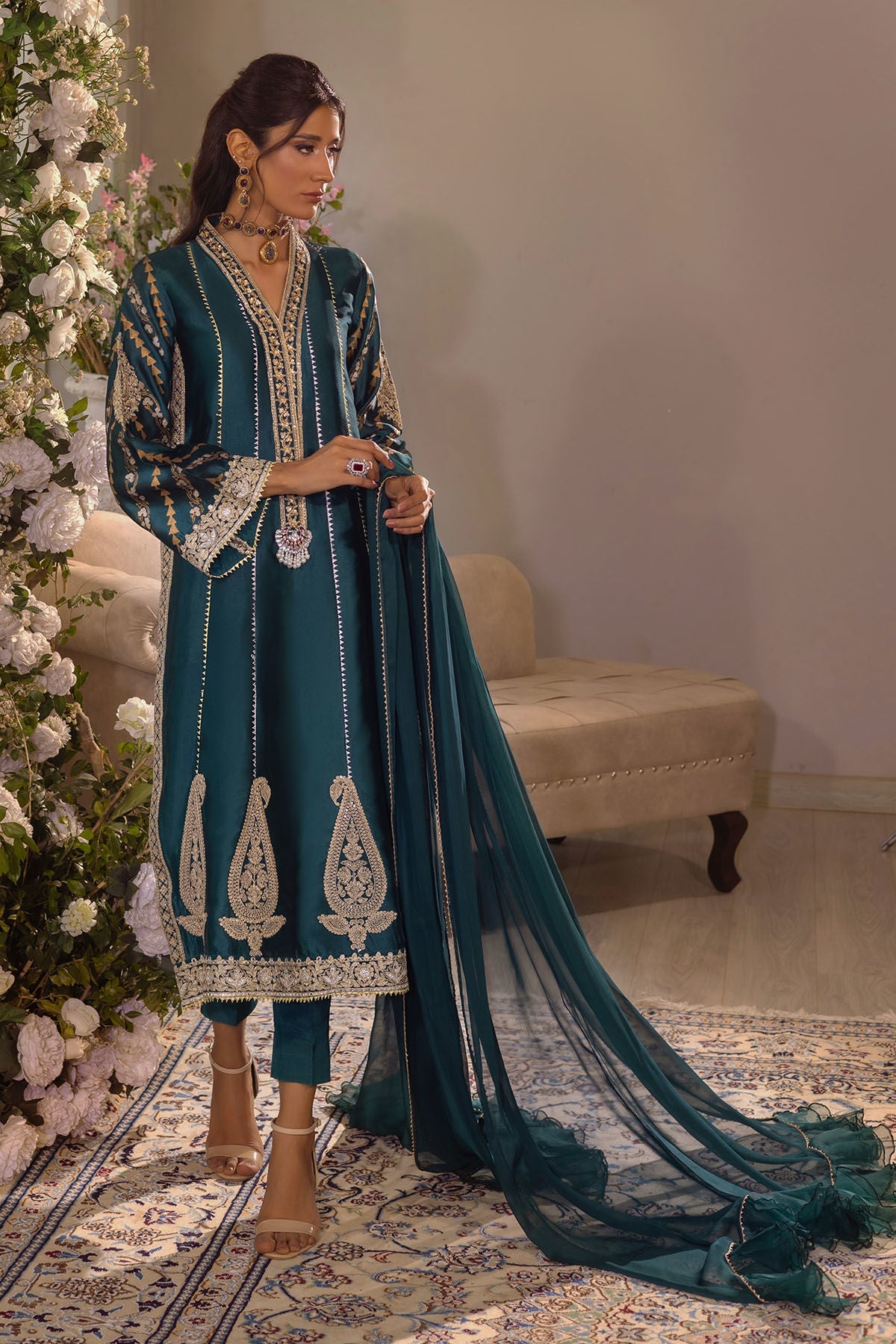 Annus Abrar | Designer Picks 24 | VISAAL EMERALD - SHIRT AND DUPATTA by Annus Abrar - Designer Dress - Type: Luxury - Available at Sana Yasir - 100% Original