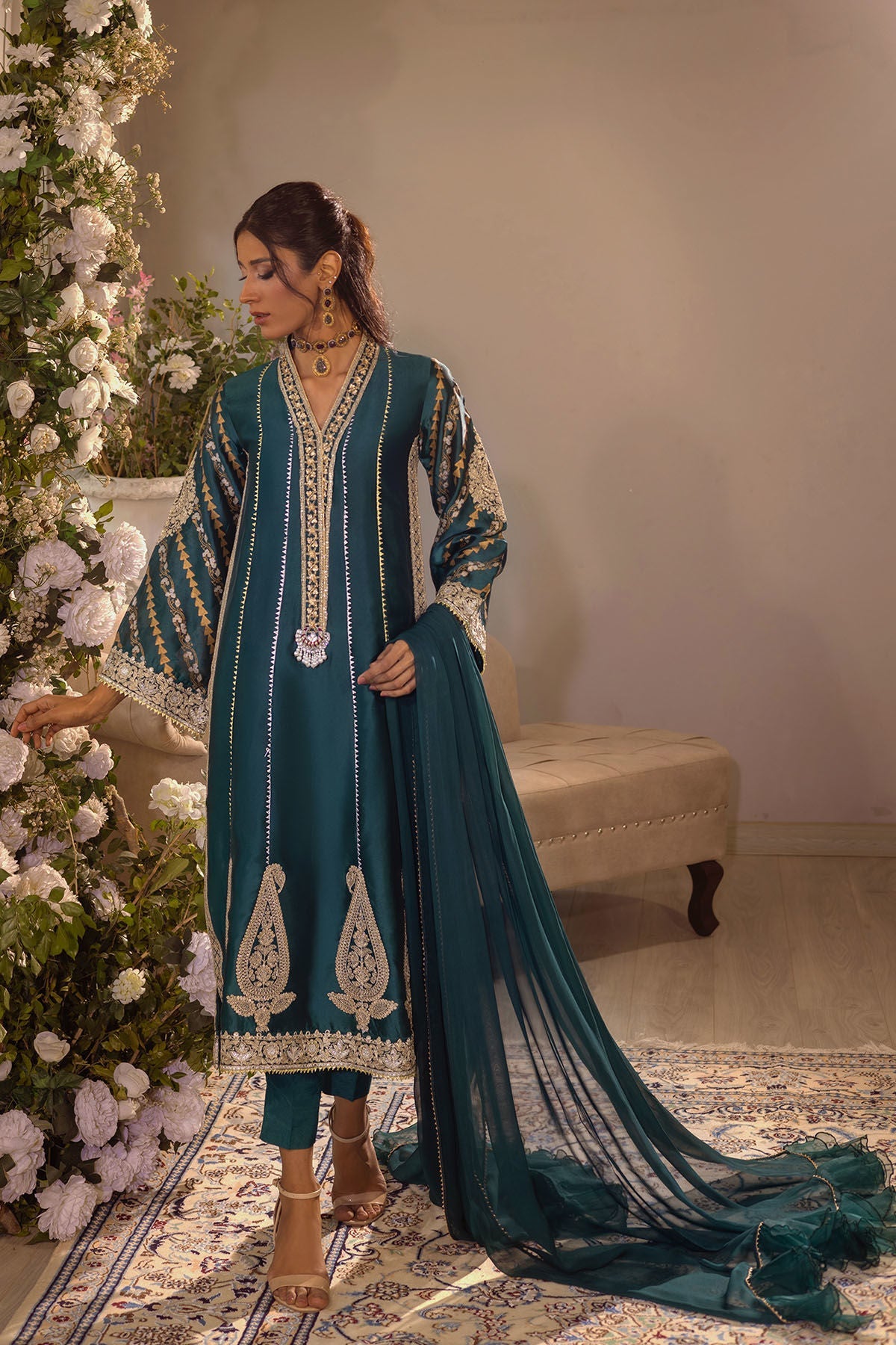 Annus Abrar | Designer Picks 24 | VISAAL EMERALD - SHIRT AND DUPATTA by Annus Abrar - Designer Dress - Type: Luxury - Available at Sana Yasir - 100% Original