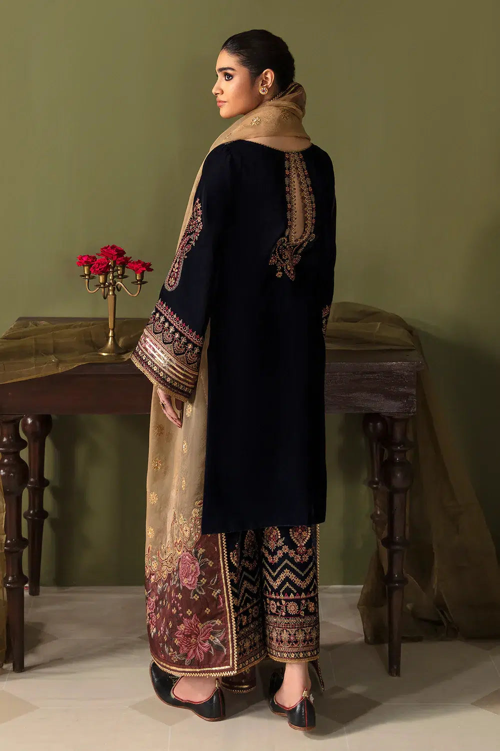 Baroque | Jahanara Luxury Velvet 23 | UF-469 by Baroque - Designer Dress - Type: Formal - Available at Sana Yasir - 100% Original