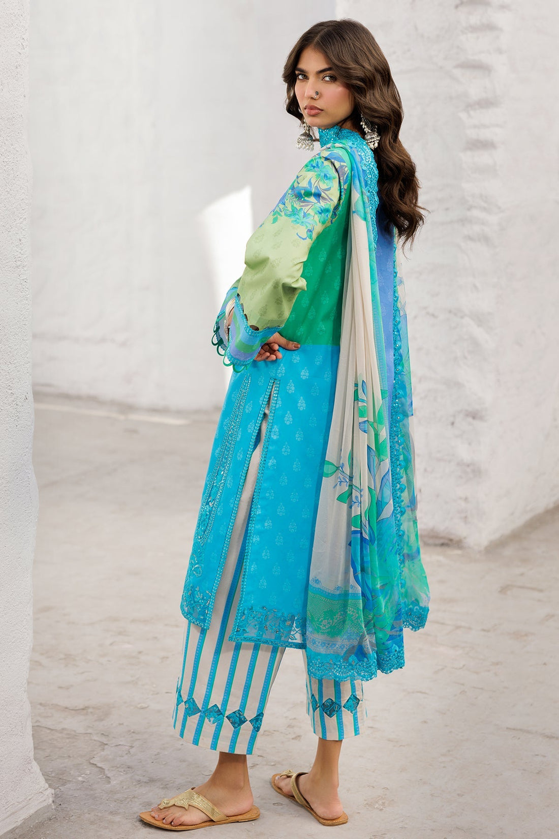 Charizma | Rangoli Lawn | CRO5-05