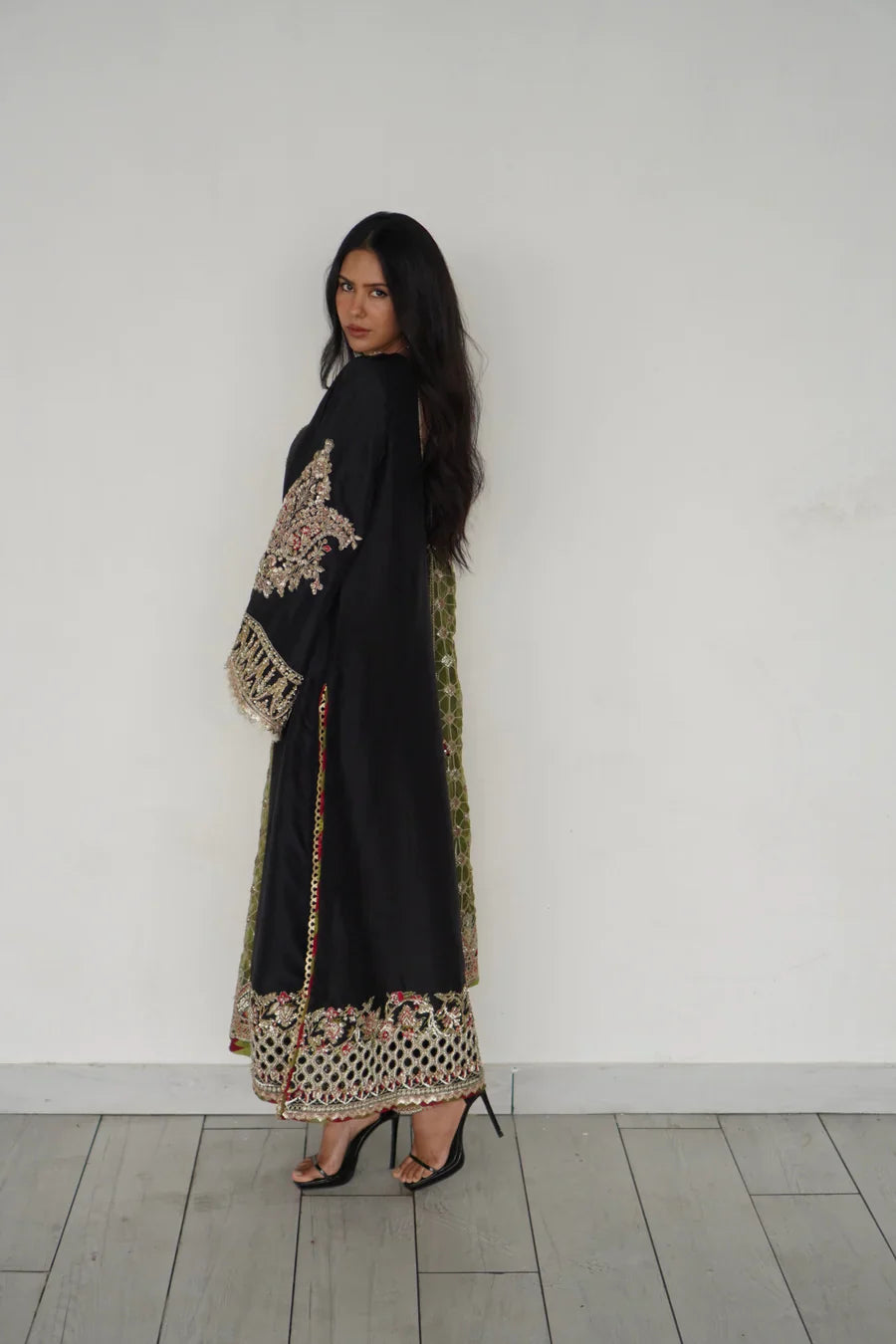 Maryum Hussain | Laani Luxury Pret | Sonam Bajwa by Maryam Hussain - Designer Dress - Type: Formal - Available at Sana Yasir - 100% Original