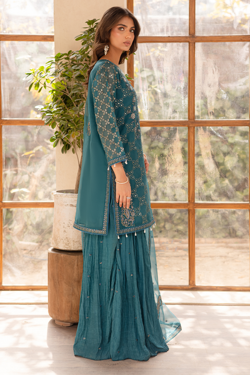 Emaan Adeel | Noore Festive Formals | MEHRIN by Emaan Adeel - Designer Dress - Type: Ladies Clothes - Available at Sana Yasir - 100% Original