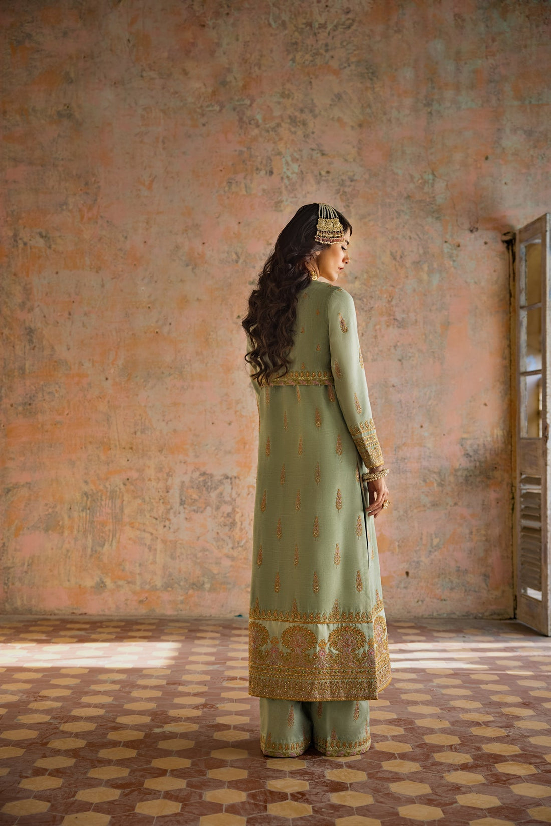 Erum Khan | Umaima Eid Edit | DARAKSHAN by Erum Khan - Designer Dress - Type: Ladies Clothes - Available at Sana Yasir - 100% Original
