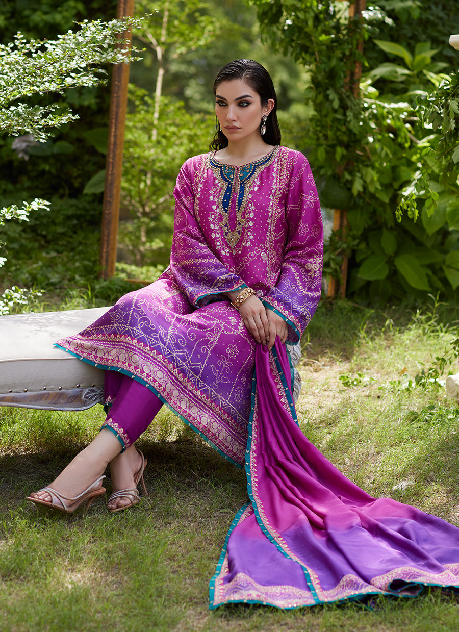 Farah Talib Aziz | Mayna Festive Prints 24 | Tazeen Magenta Ombre Shirt And Dupatta by Farah Talib Aziz - Designer Dress - Type: Ladies Clothes - Available at Sana Yasir - 100% Original