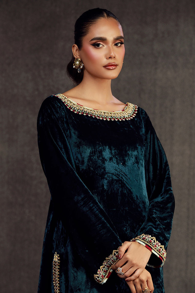 Fatima Khan | Anan Velvet Edit | Mirwa by Fatima Khan - Designer Dress - Type: Ladies Clothes - Available at Sana Yasir - 100% Original