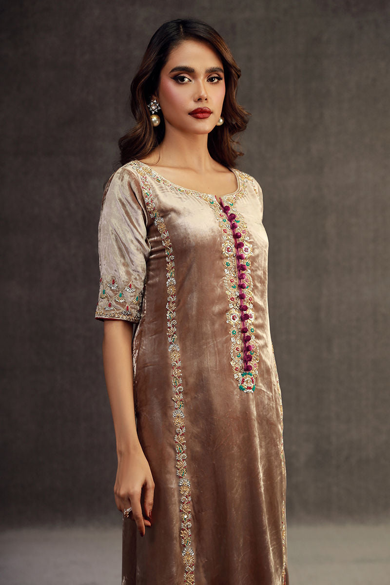 Fatima Khan | Anan Velvet Edit | Naira by Fatima Khan - Designer Dress - Type: Ladies Clothes - Available at Sana Yasir - 100% Original