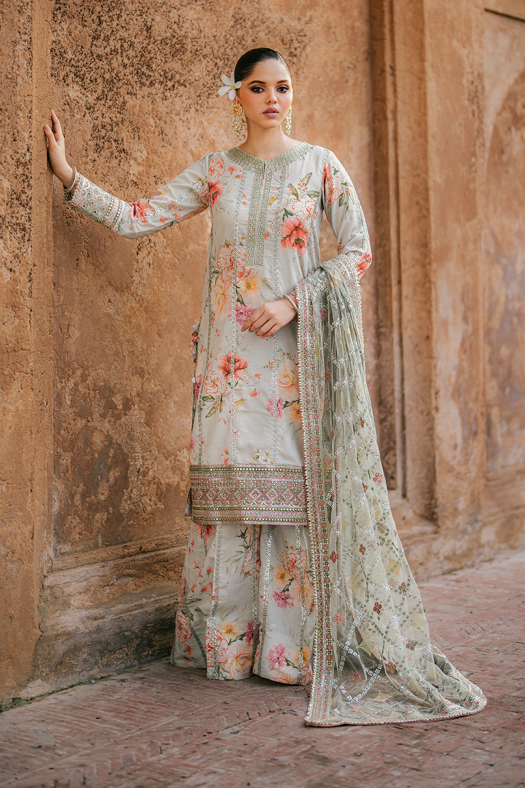 Iznik | Formal Wear | UE-311 by Iznik - Designer Dress - Type: Ladies Clothes - Available at Sana Yasir - 100% Original