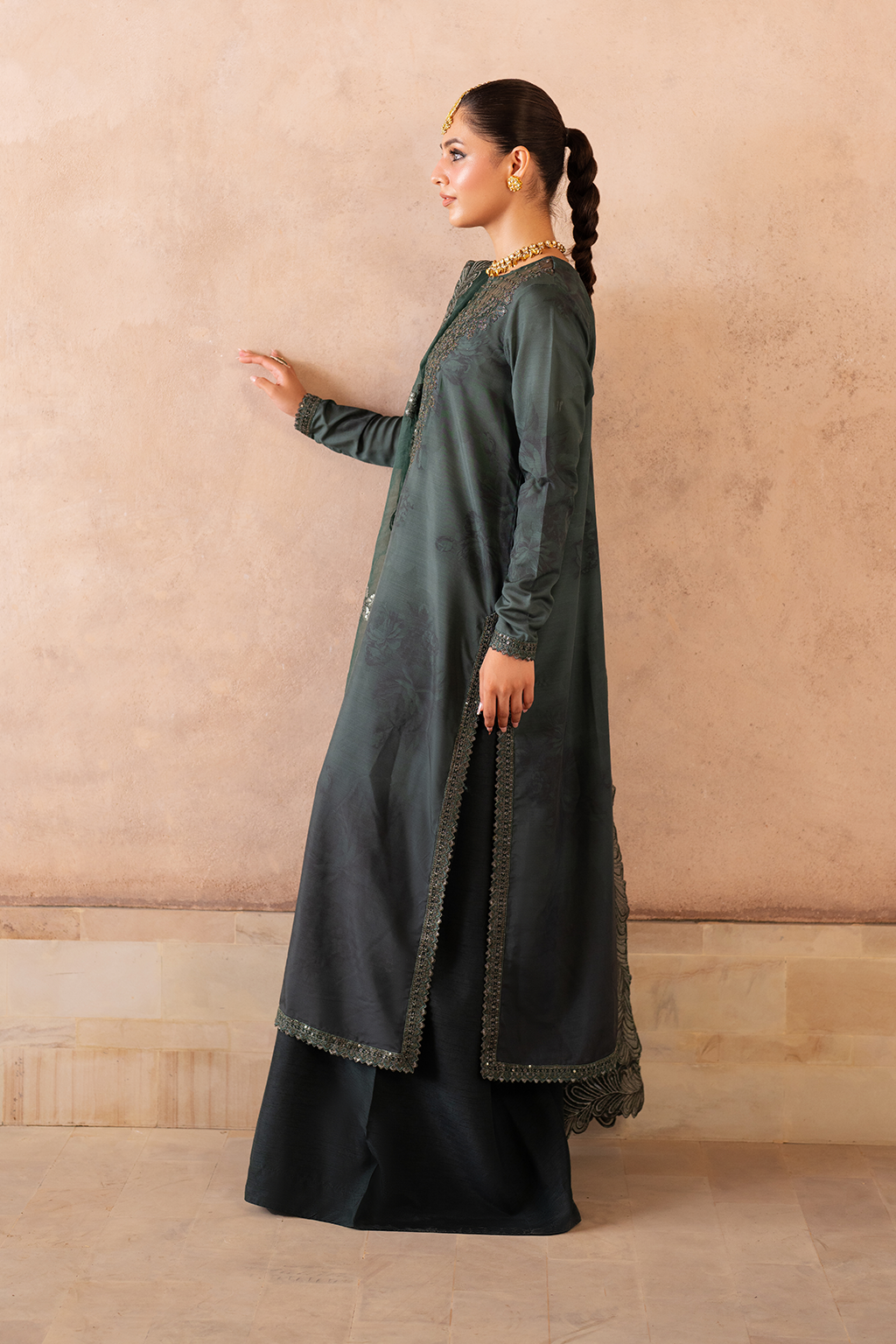 Iznik | Formal Wear | UE-324 by Iznik - Designer Dress - Type: Ladies Clothes - Available at Sana Yasir - 100% Original