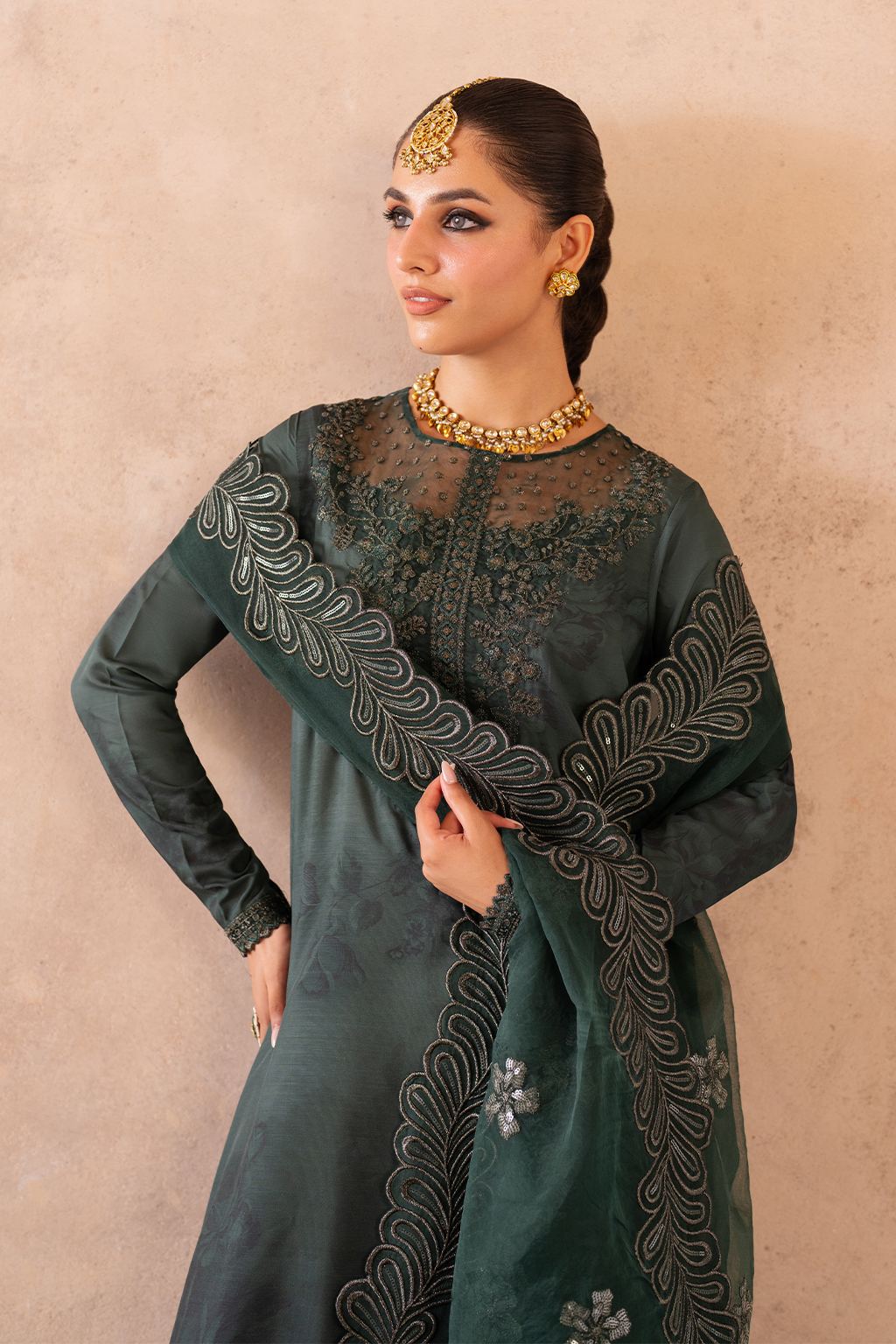 Iznik | Formal Wear | UE-324 by Iznik - Designer Dress - Type: Ladies Clothes - Available at Sana Yasir - 100% Original