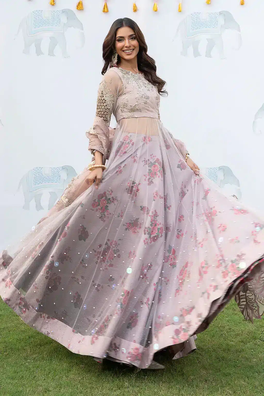 Iznik | Shendi Luxury Formals 23 | ISC-01 SAAHIRA by Iznik - Designer Dress - Type: Formal - Available at Sana Yasir - 100% Original