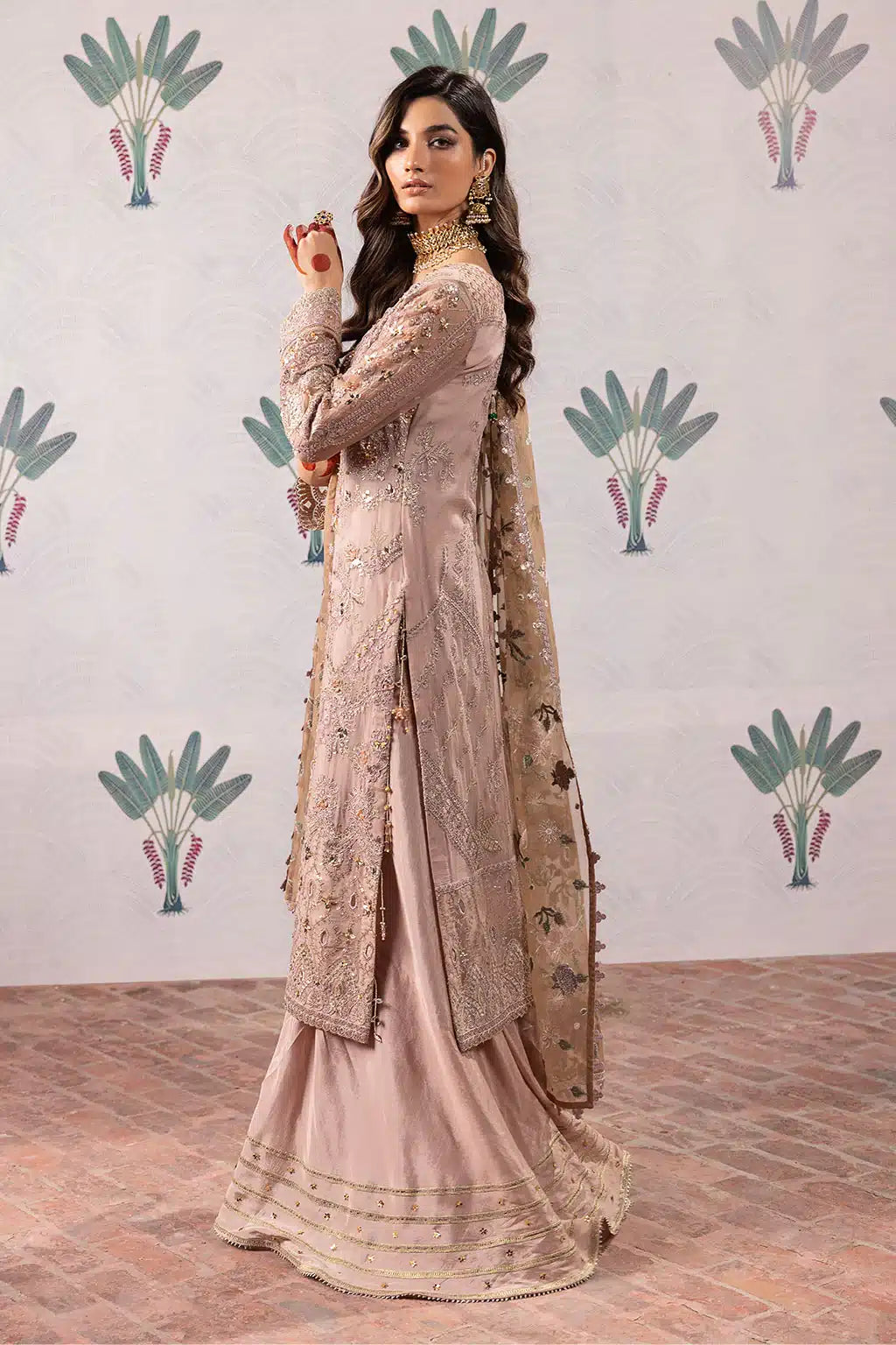 Iznik | Shendi Luxury Formals 23 | ISC-04 MAALA by Iznik - Designer Dress - Type: Formal - Available at Sana Yasir - 100% Original