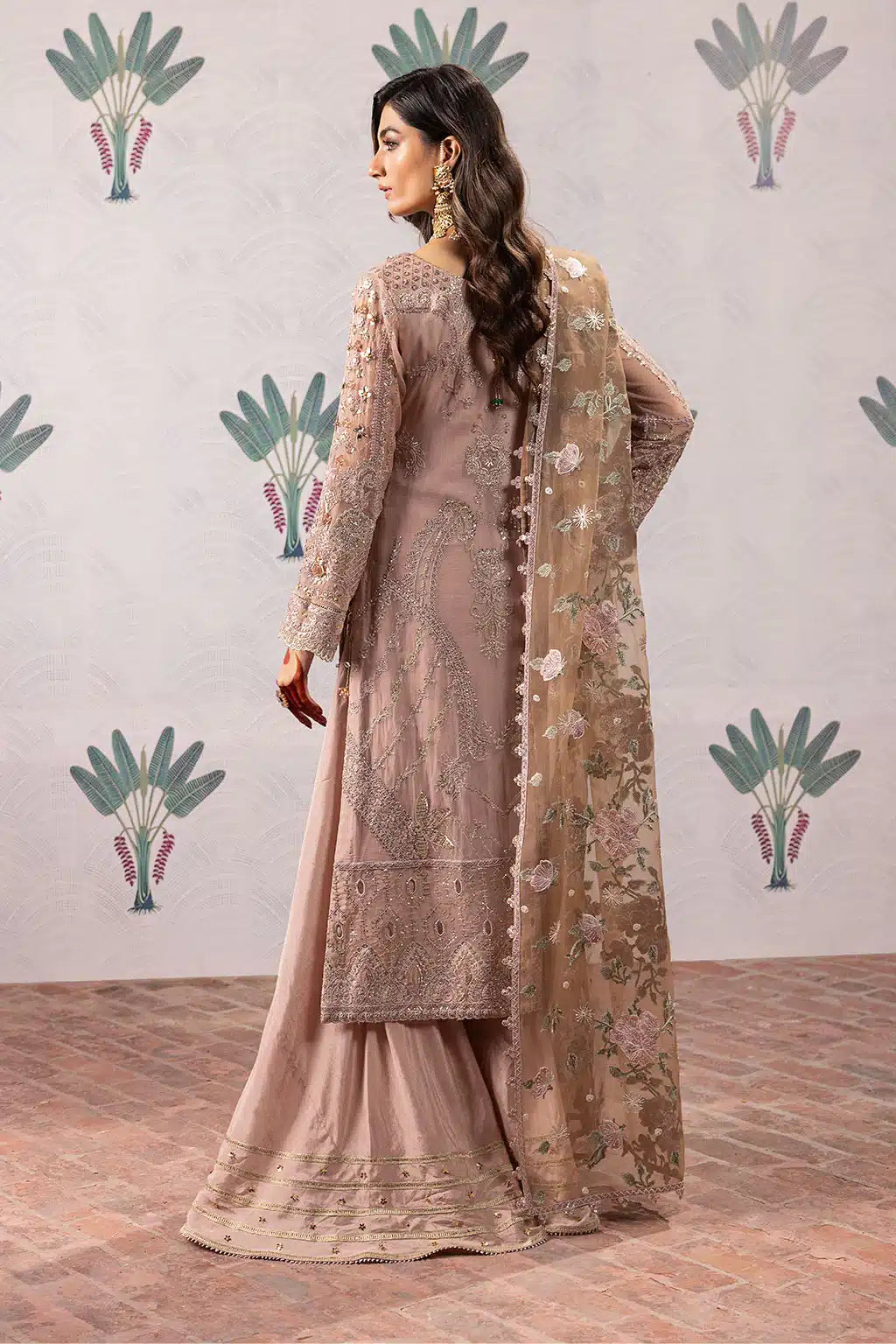 Iznik | Shendi Luxury Formals 23 | ISC-04 MAALA by Iznik - Designer Dress - Type: Formal - Available at Sana Yasir - 100% Original