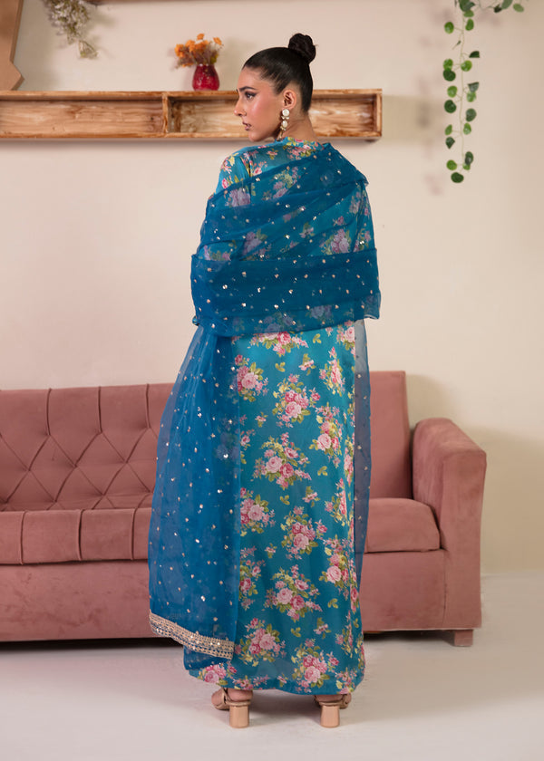 MNR | Ankh Macholi Festive Edit | NEELOFAR by MNR - Designer Dress - Type: Ladies Clothes - Available at Sana Yasir - 100% Original